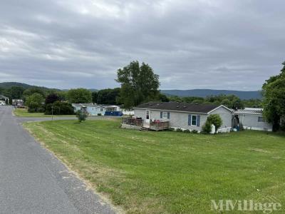 Photo 2 of 3 of park located at Lenox Dr/Yale Dr/Oxford Dr/Minton Dr Selinsgrove, PA 17870
