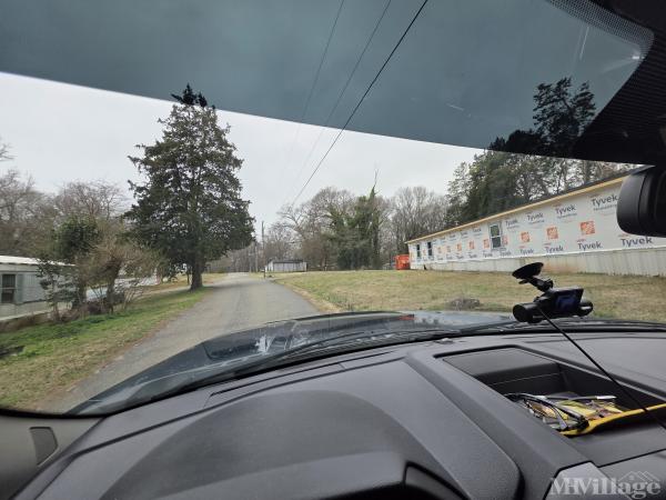 Photo 0 of 2 of park located at 115 Woodbridge Street Gastonia, NC 28056