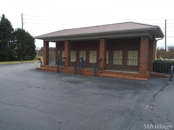 Photo 1 of 2 of park located at 1432 Dunbar Road Byron, GA 31008