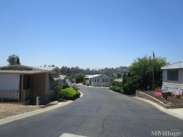 Photo of Lake Bernardo Mobile Estates, Escondido CA