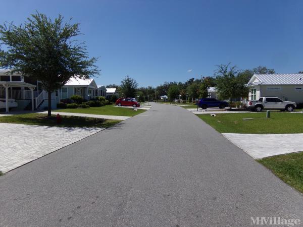 Photo of Lakeshore, Oxford FL