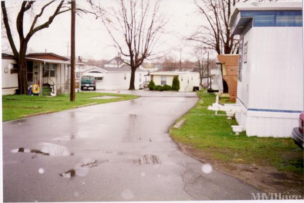 Photo 0 of 2 of park located at 723 W Lima St Kenton, OH 43326