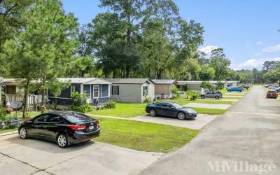 Photo 5 of 5 of park located at 11315 Hillridge Conroe, TX 77385