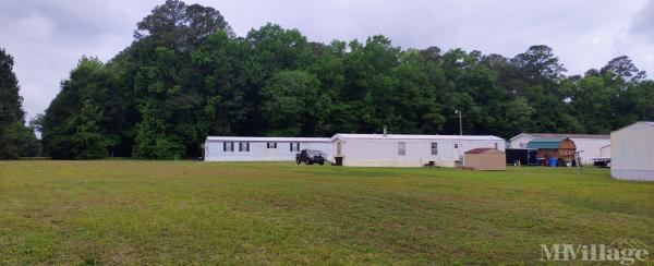 Photo of Oaks Mobile Estates, Windsor VA
