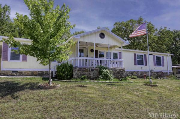 Photo of Flat Rock Village Retirement Mobile Home Park, Van Buren AR