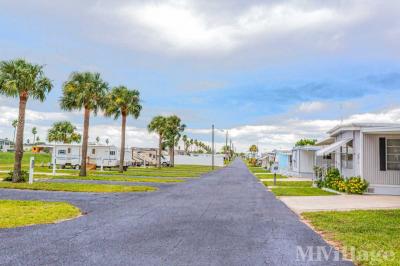 Photo 2 of 6 of park located at 2902 Bruce Lane Sebring, FL 33870