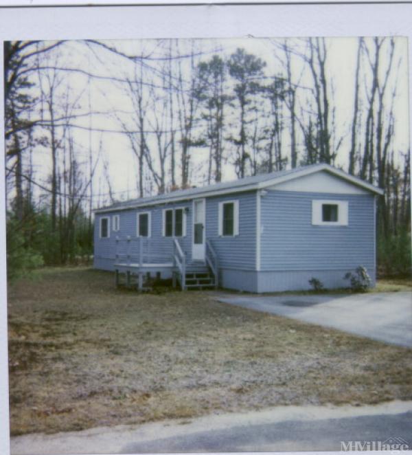 Photo of Estes Lake Mobile Home Park, Sanford ME
