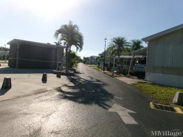 Photo of Holiday Condominium, Fort Myers FL