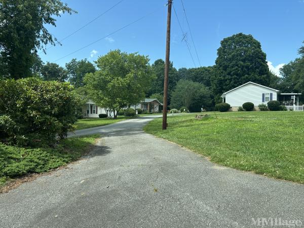 Photo of Carolina Acres, Hendersonville NC