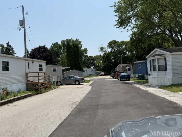 Photo 1 of 1 of park located at 5926 S Packard Ave Cudahy, WI 53110