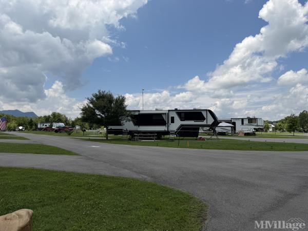 Photo of Pigeon Forge Landing RV Resort, Sevierville TN