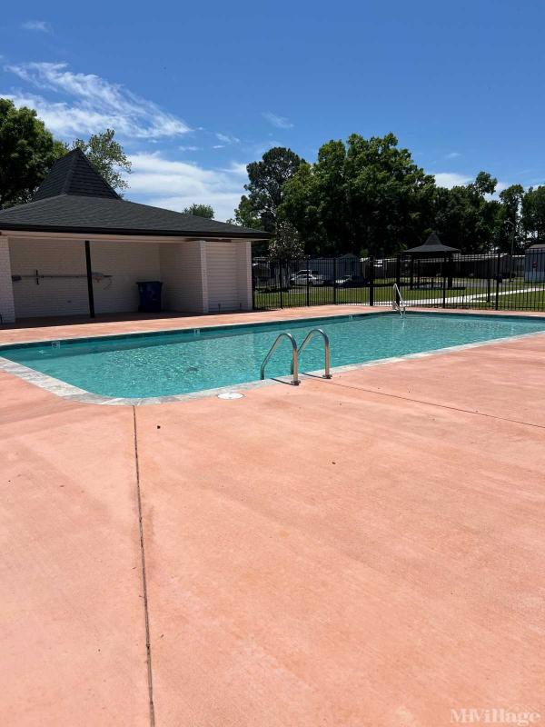 Photo of Summerwood Mobile Home Community, Lafayette LA