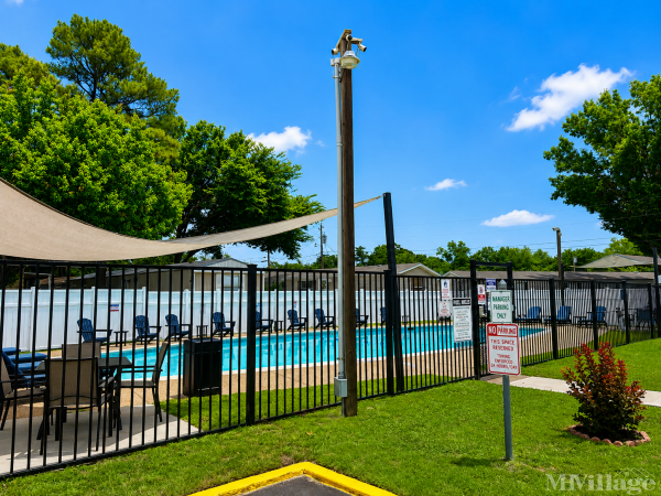 Photo 1 of 2 of park located at 756 Sequoya Tr Irving, TX 75060