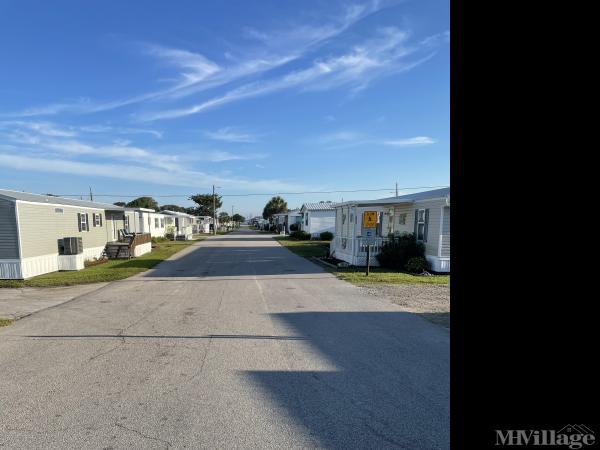 Photo 0 of 2 of park located at 204 Mobile Dr #E Atlantic Beach, NC 28512