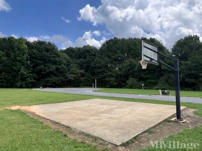 Photo 2 of 7 of park located at 26 Beaver Dam Circle Extension Lavonia, GA 30553