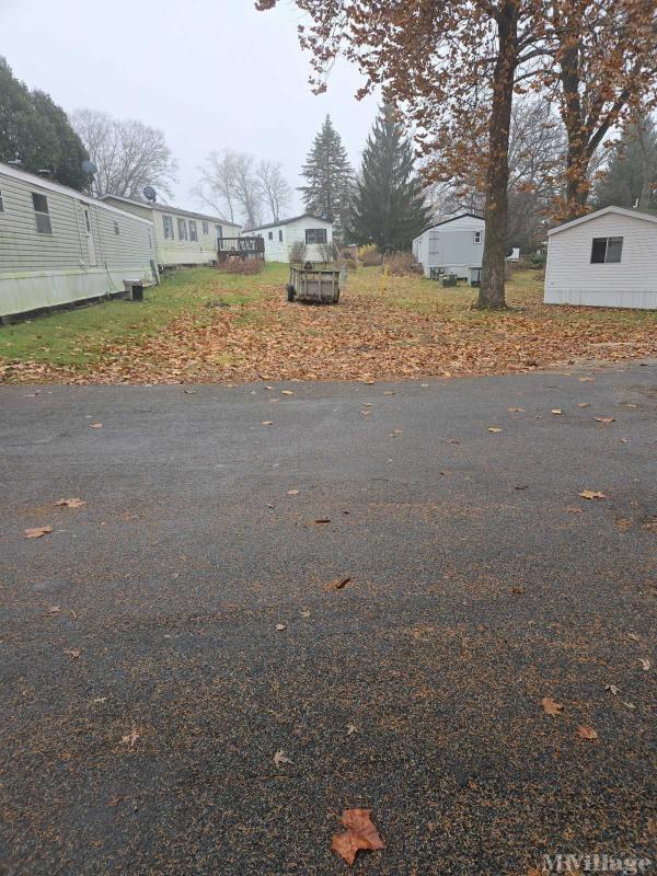 Photo 1 of 2 of park located at 5325 Classic Lane Platteville, WI 53818