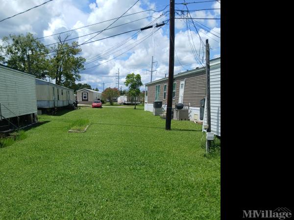 Photo 0 of 2 of park located at 100 Woodland Drive Thibodaux, LA 70301
