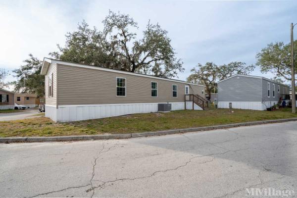 Photo of Riverwalk Village Mobile Home Park, Gibsonton FL