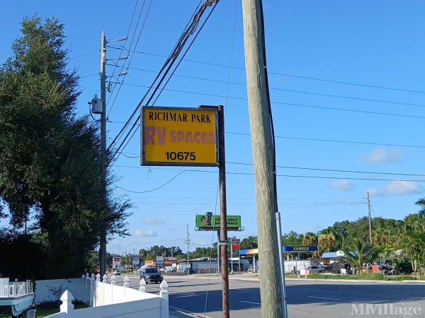 Photo 1 of 2 of park located at 10675 Seminole Blvd Largo, FL 33778