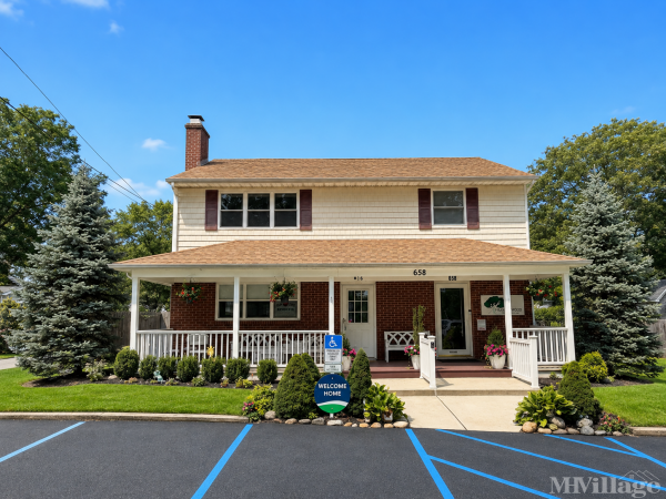 Photo 1 of 1 of park located at 658 Sound Ave Calverton, NY 11933