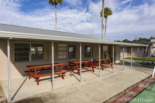 Photo 1 of 2 of park located at 4071 SE 24th St Okeechobee, FL 34974
