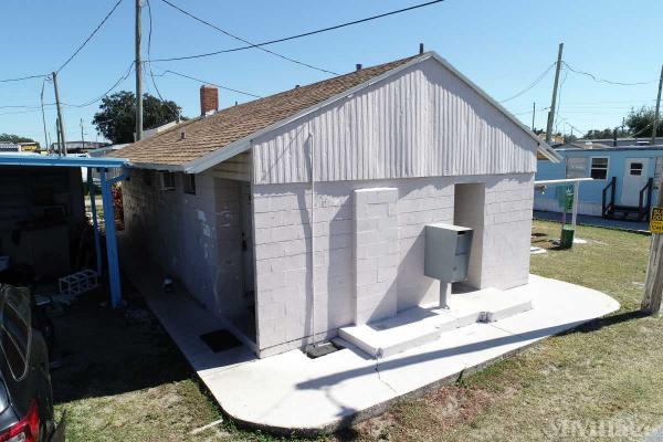 Photo 1 of 2 of park located at 705 N. Scenic Highway Lake Wales, FL 33853