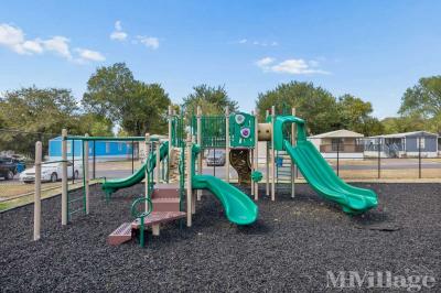 Photo 2 of 8 of park located at 2850 South Beltline Road Dallas, TX 75253