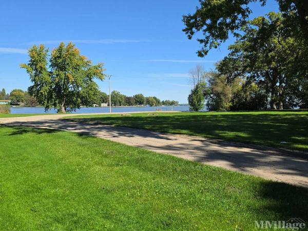 Photo of Lakeside MHC , Beaver Dam WI