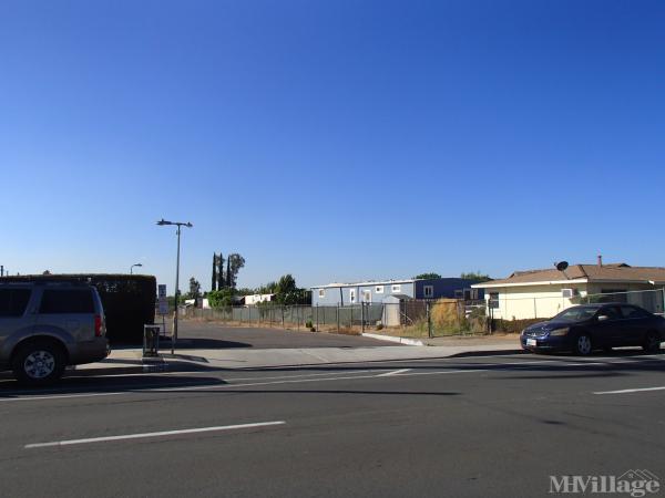 Photo of Barrows Mhp, Moreno Valley CA