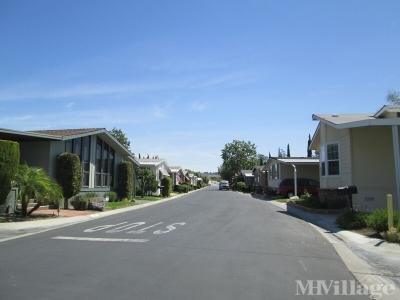 Mobile Home Park in Santa Clarita CA