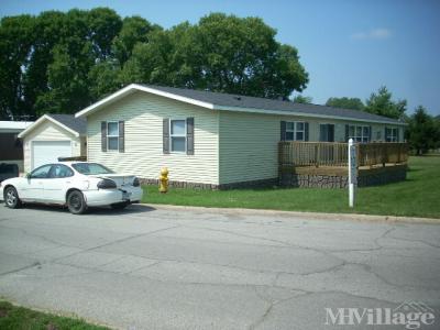 Photo 5 of 87 of park located at 4333 Parkridge Avenue Pleasant Hill, IA 50327