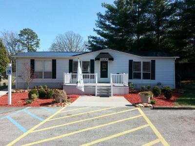 Farragut Park of YES! Communities mobile home dealer with manufactured homes for sale in Knoxville, TN. View homes, community listings, photos, and more on MHVillage.