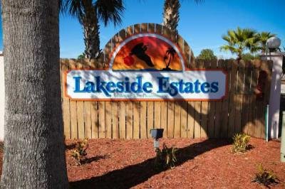 Lakeside Estates mobile home dealer with manufactured homes for sale in Dallas, TX. View homes, community listings, photos, and more on MHVillage.
