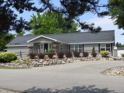Thornapple Lake Estates mobile home dealer with manufactured homes for sale in Nashville, MI. View homes, community listings, photos, and more on MHVillage.