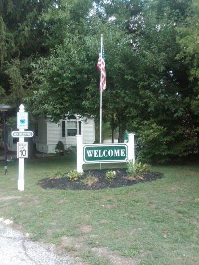 Avenue Woods mobile home dealer with manufactured homes for sale in Mentor, OH. View homes, community listings, photos, and more on MHVillage.