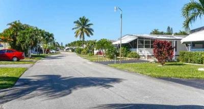 Park City West mobile home dealer with manufactured homes for sale in Davie, FL. View homes, community listings, photos, and more on MHVillage.