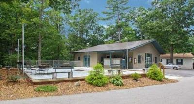 Scenic Retirement Community mobile home dealer with manufactured homes for sale in Asheville, NC. View homes, community listings, photos, and more on MHVillage.