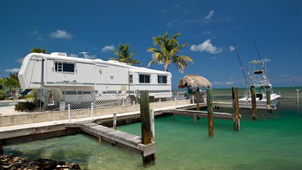 Photo 1 of 1 of dealer located at 87401 Old Hwy #25 Islamorada, FL 33036