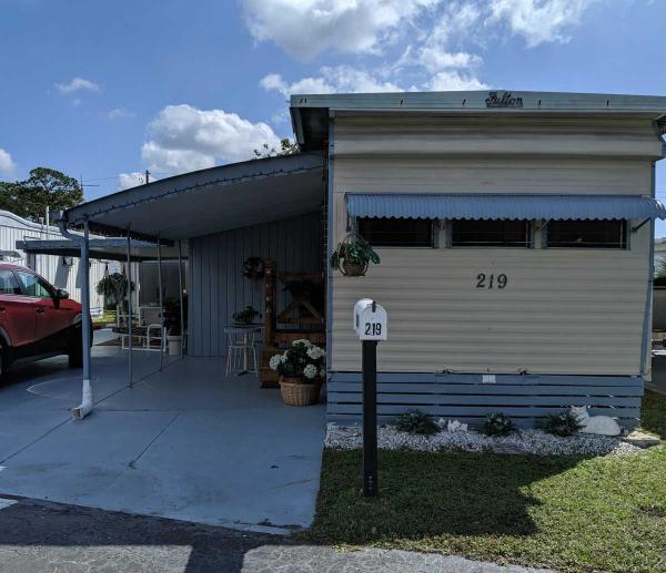 Photo 1 of 1 of dealer located at Pinellas Park Pinellas Park, FL 33782