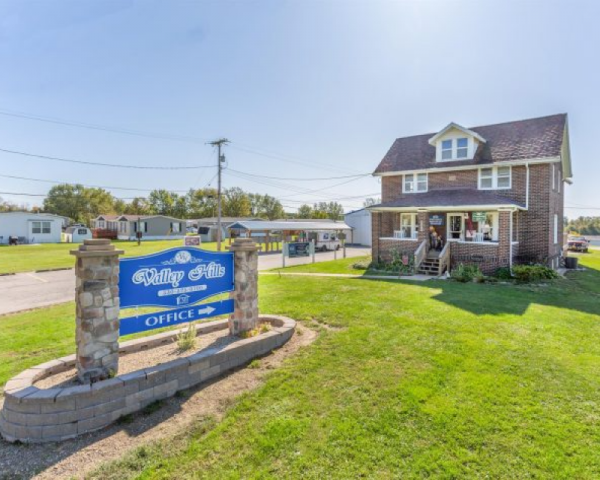 Photo 1 of 1 of dealer located at 4364 Sandy Lake Road Ravenna, OH 44266