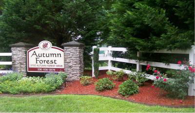 Autumn Forest mobile home dealer with manufactured homes for sale in Browns Summit, NC. View homes, community listings, photos, and more on MHVillage.