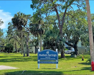 Mobile Home Dealer in Hudson FL