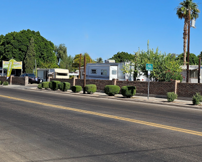 Photo 3 of 4 of dealer located at 1340 W 3rd Street Yuma, AZ 85364