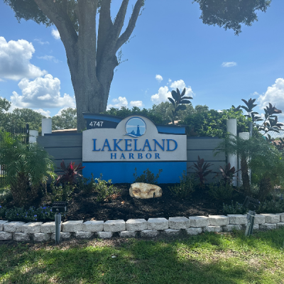 Lakeland Harbor mobile home dealer with manufactured homes for sale in Lakeland, FL. View homes, community listings, photos, and more on MHVillage.