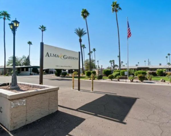 Photo 1 of 1 of dealer located at 530 South Alma School Road Mesa, AZ 85210