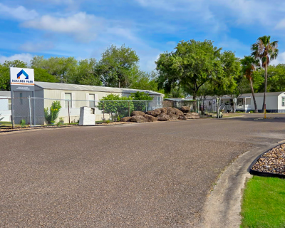 Photo 2 of 9 of dealer located at 901 East Sioux Road Pharr, TX 78577