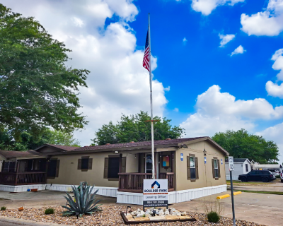 Photo 4 of 9 of dealer located at 901 East Sioux Road Pharr, TX 78577