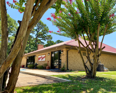 Photo 5 of 11 of dealer located at 2505 Bender Rd Texarkana, TX 75501