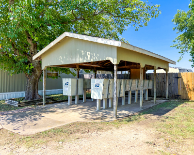 Photo 3 of 13 of dealer located at 305 W Elms Road Killeen, TX 76542