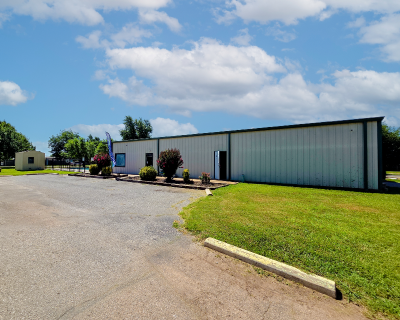 Photo 5 of 21 of dealer located at 3320 S 4th Street Chickasha, OK 73018
